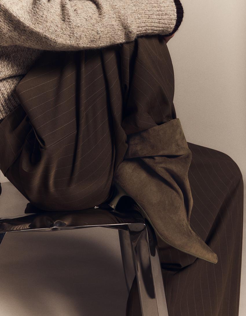 Botines holgados con tacón kitten